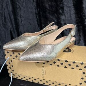 Frankie’s gold shimmer swing back with 1/2 inch heel